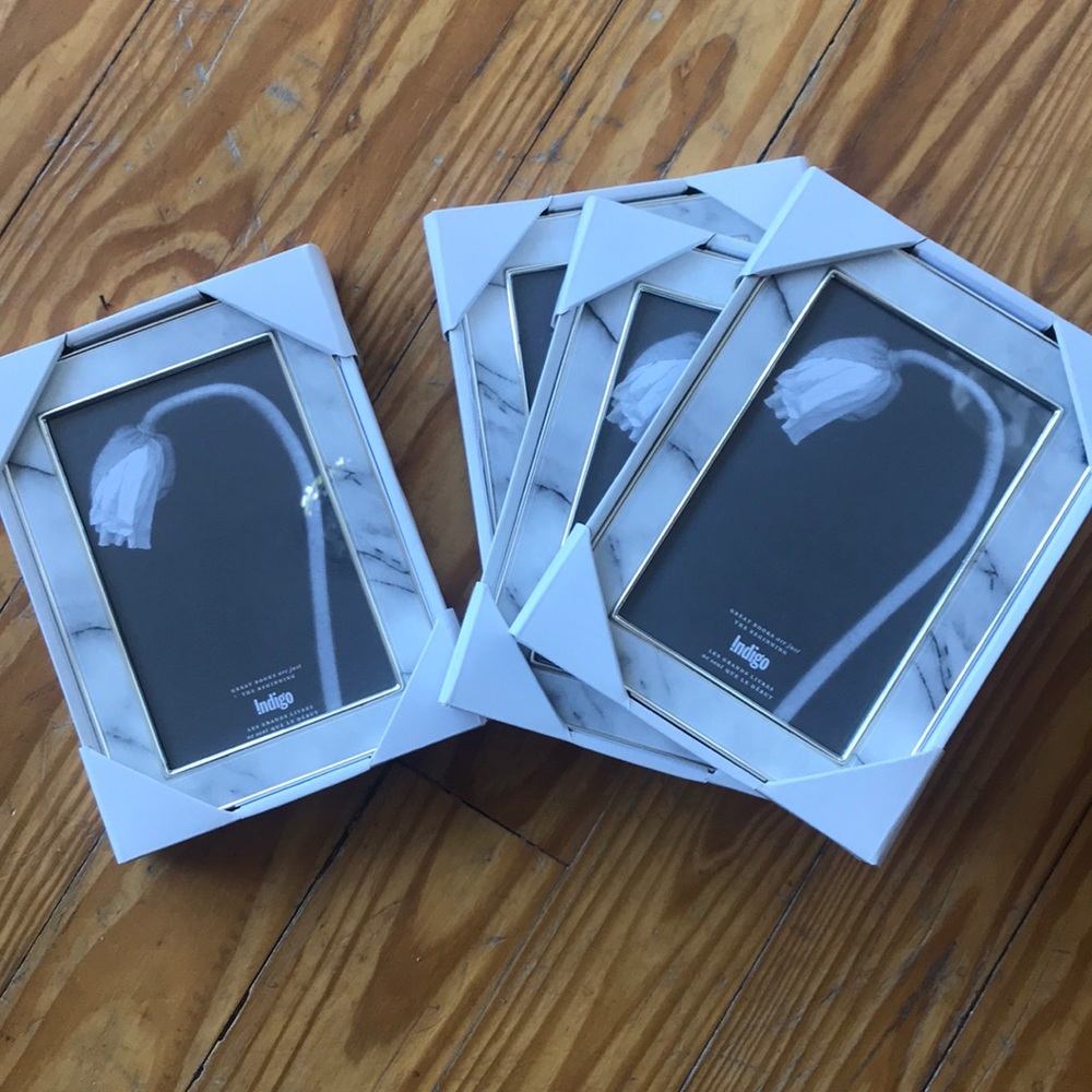 Set of 2 marble look 4X6 photo frames home decor